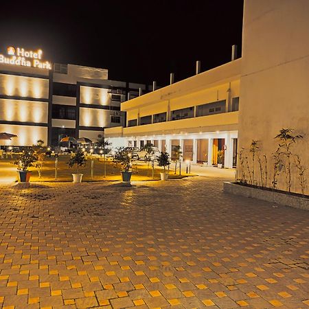 Hotel Buddha Park, Paharia, Varanasi Exterior foto